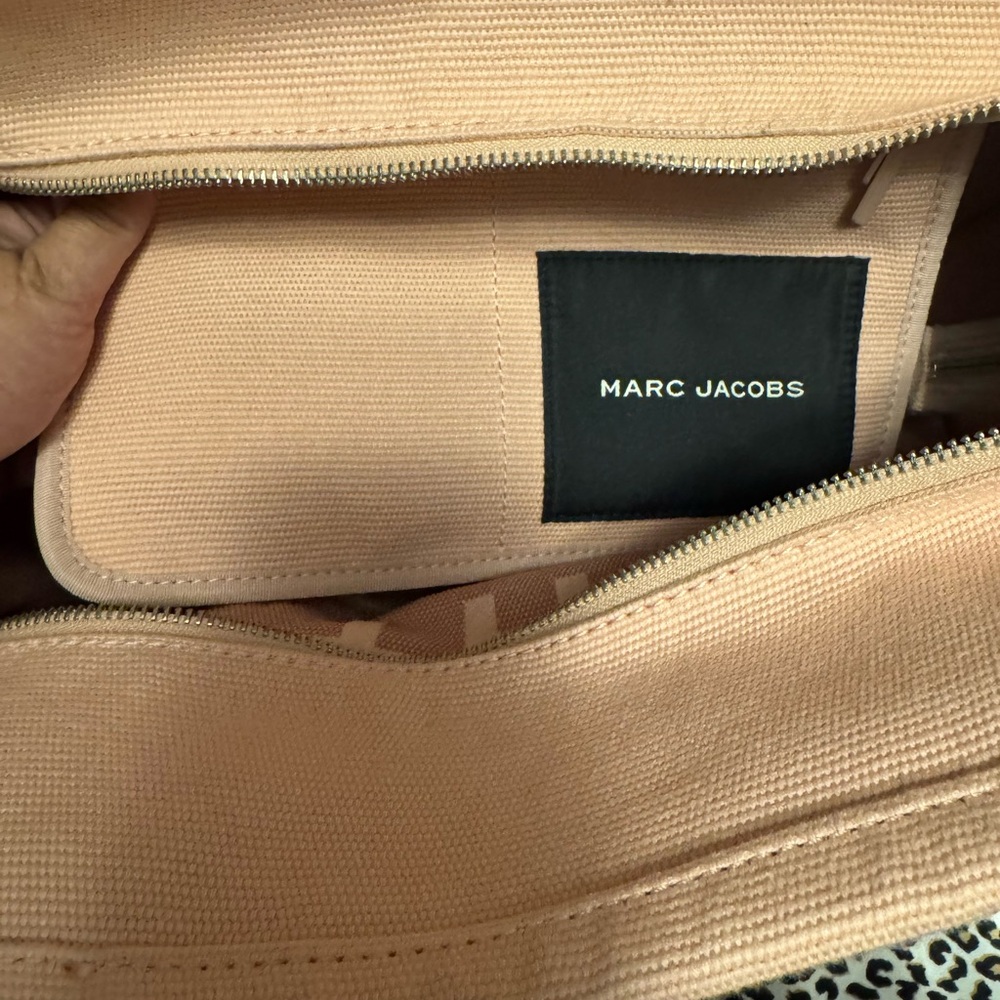 Marc Jacobs Pink Canvas 'The Tote Bag' - Picture 4 of 4